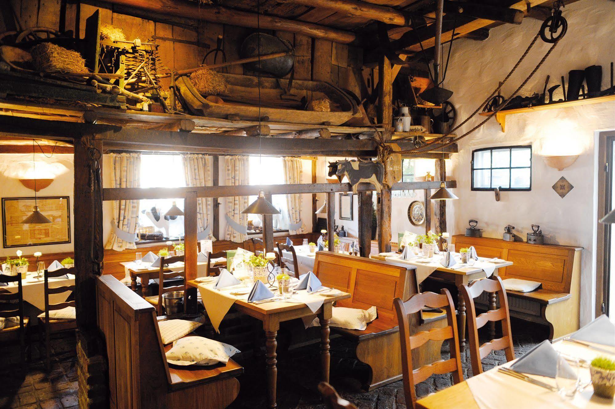 Wellings Romantik Hotel Zur Linde Moers Kültér fotó