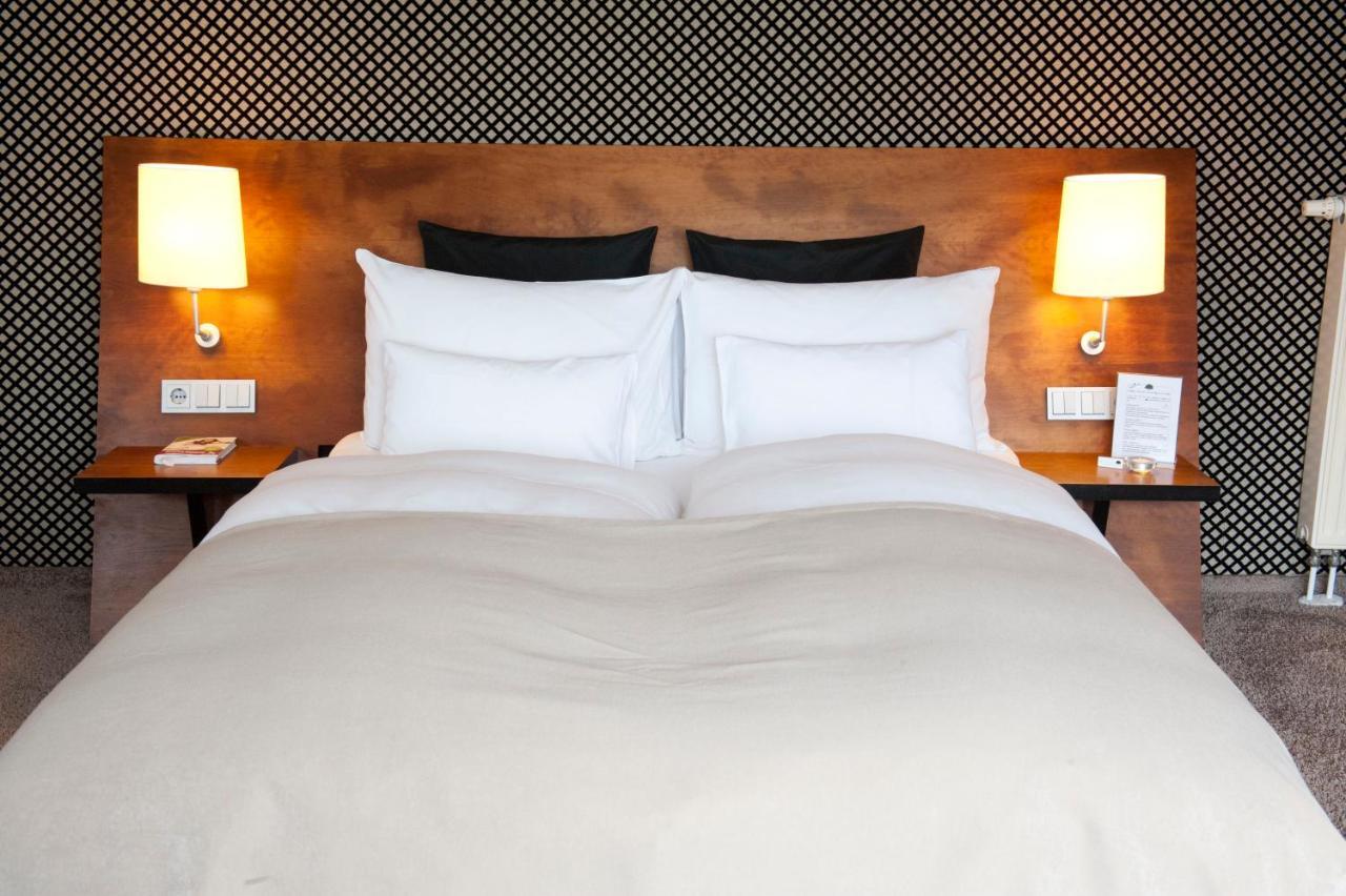 Wellings Romantik Hotel Zur Linde Moers Kültér fotó