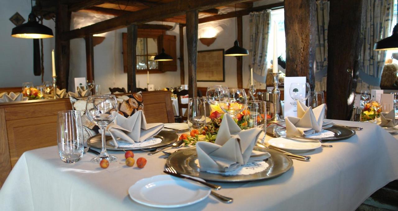 Wellings Romantik Hotel Zur Linde Moers Kültér fotó